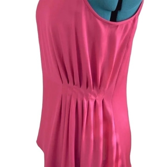 Trina Turk Silk Hot Pink Asymmetrical Flow Pleated Sleeveless Top Blouse Sz S - Picture 6 of 10